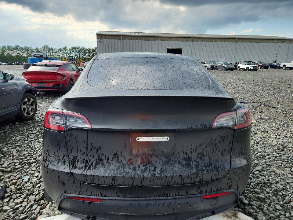 57691236 :رقم المزاد ، 7SAYGDEF8PF806850 vin ، 2023 Tesla Model Y مزاد بيع