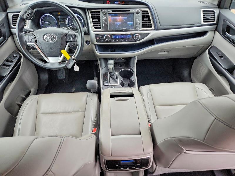 55162796 :رقم المزاد ، 5TDJZRFH4KS588691 vin ، 2019 Toyota Highlander مزاد بيع