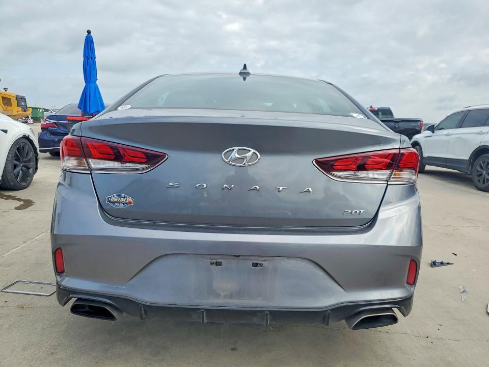 58373426 :رقم المزاد ، 5NPE34AB6JH667504 vin ، 2018 Hyundai Sonata مزاد بيع