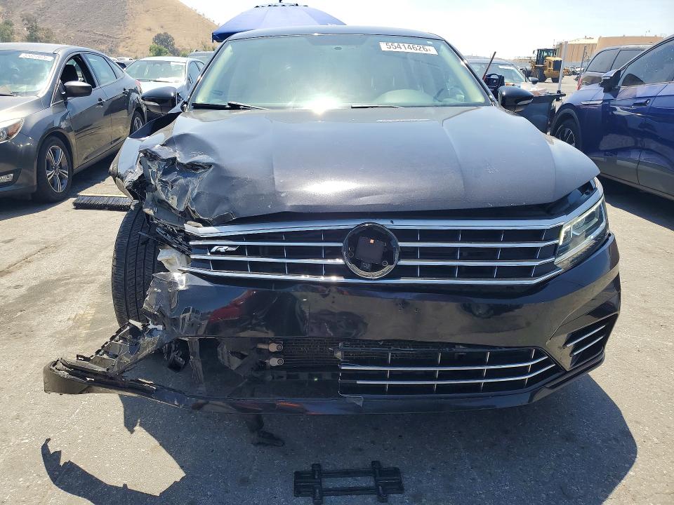 2017 Volkswagen Passat მანქანა იყიდება აუქციონზე, vin: 1VWDT7A30HC035591, აუქციონის ნომერი: 55414626