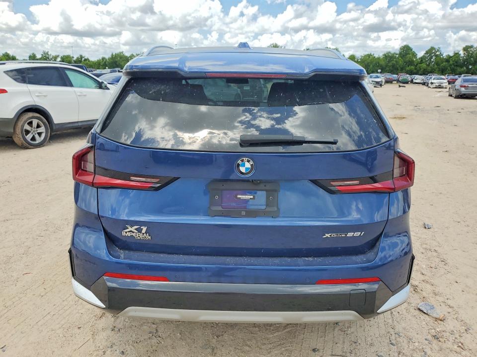 57361036 :رقم المزاد ، WBX73EF00P5W15142 vin ، 2023 Bmw X1 مزاد بيع