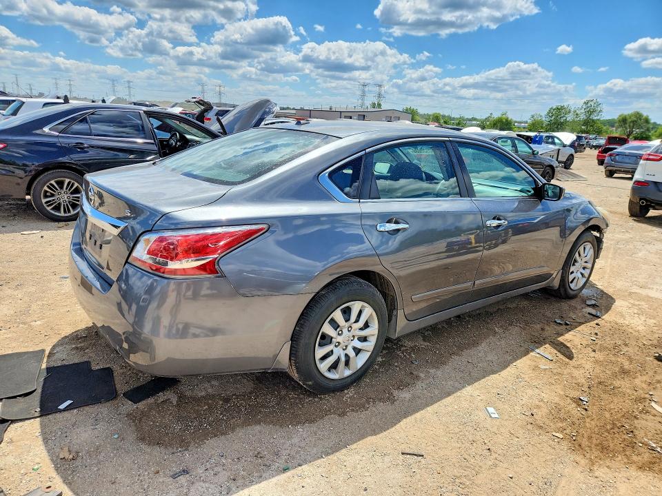 2015 Nissan Altima მანქანა იყიდება აუქციონზე, vin: 1N4AL3AP9FN307113, აუქციონის ნომერი: 57522086