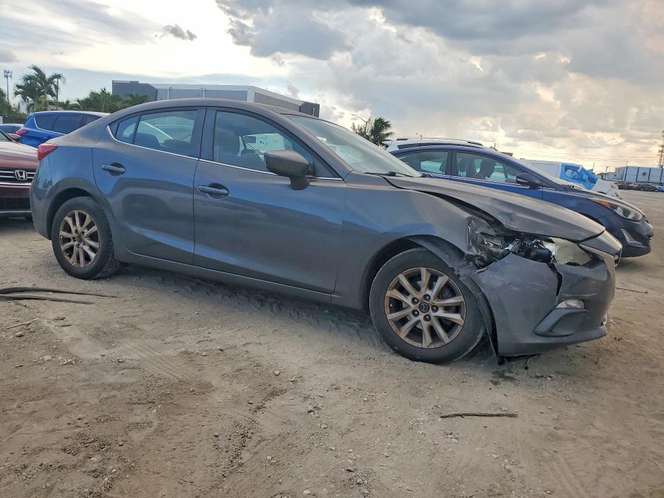 57484596 :رقم المزاد ، JM1BM1U70G1331157 vin ، 2016 Mazda 3 مزاد بيع