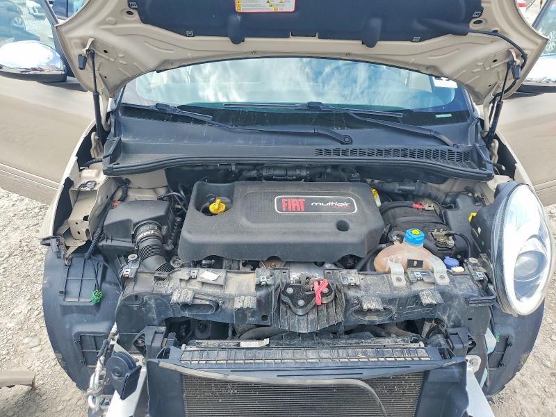 58620196 :رقم المزاد ، ZFBCFACH4FZ033772 vin ، 2015 Fiat 500l مزاد بيع