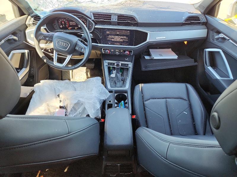 55343986 :رقم المزاد ، WA1AUCF33N1147811 vin ، 2022 Audi Q3 مزاد بيع