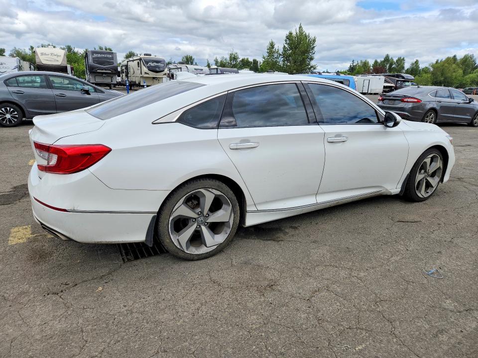 55806106 :رقم المزاد ، 1HGCV1F94JA013647 vin ، 2018 Honda Accord مزاد بيع
