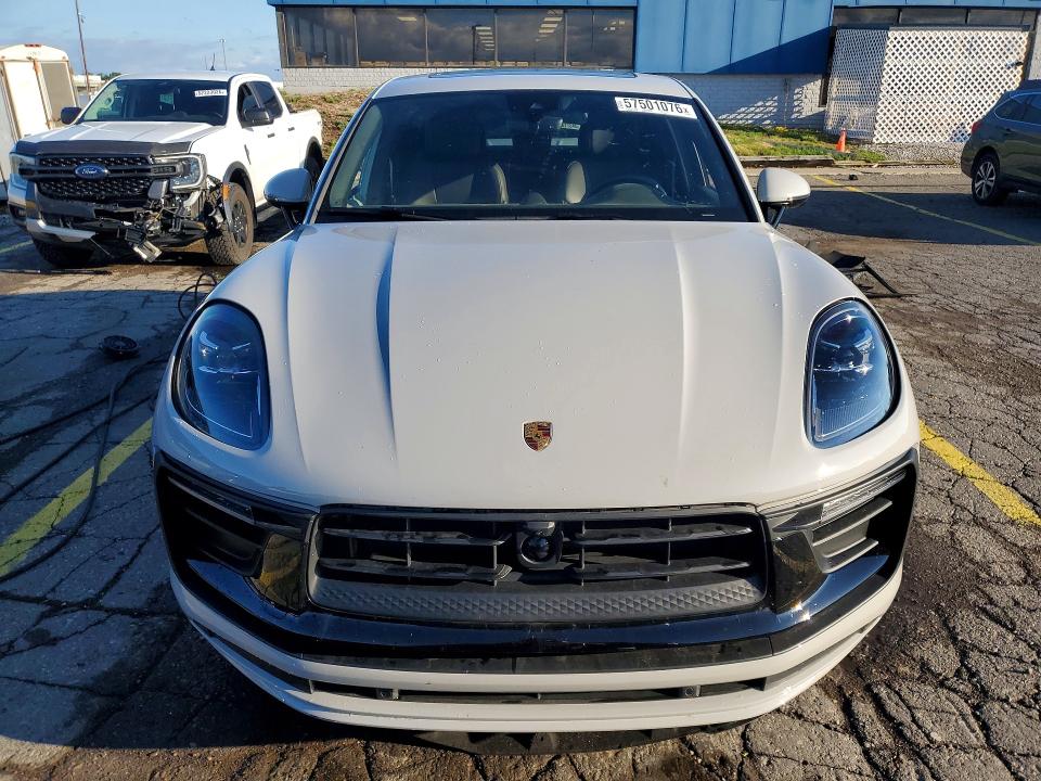 57501076 :رقم المزاد ، WP1AA2A51SLB03905 vin ، 2025 Porsche Macan مزاد بيع