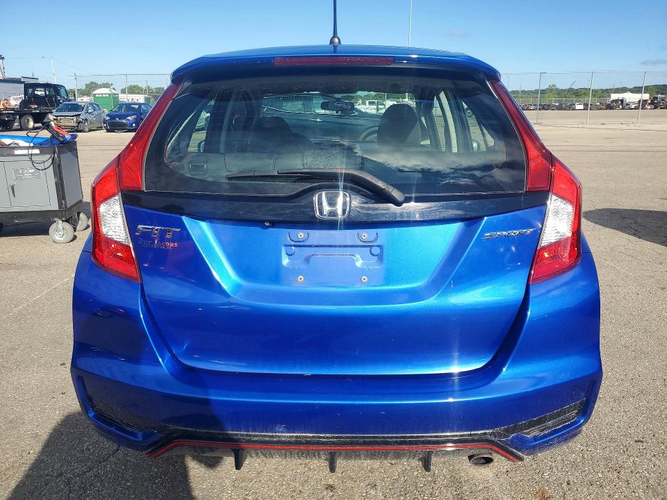 57010866 :رقم المزاد ، 3HGGK5G64JM718327 vin ، 2018 Honda Fit مزاد بيع