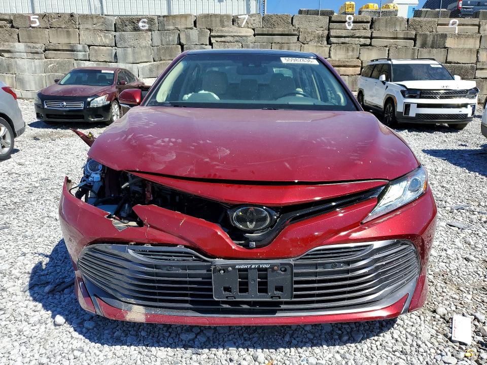 Продаж на аукціоні авто 2018 Toyota Camry, vin: 4T1B11HK6JU571984, номер лоту: 55982836