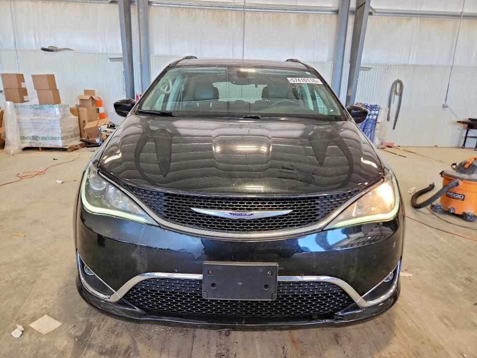 Продажа на аукционе авто 2017 Chrysler Pacifica, vin: 2C4RC1EG5HR588814, номер лота: 57410116