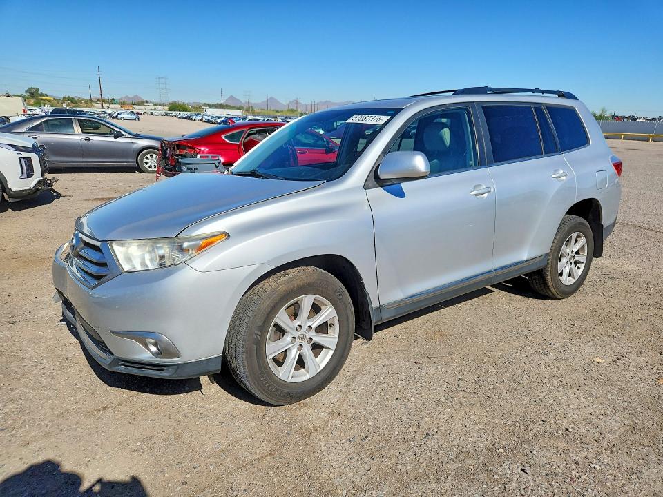57087376 :رقم المزاد ، 5TDBK3EH4CS110117 vin ، 2012 Toyota Highlander مزاد بيع