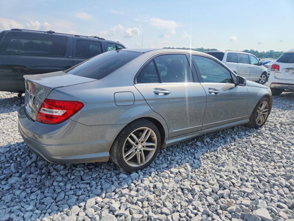 2013 Mercedes-benz C მანქანა იყიდება აუქციონზე, vin: WDDGF4HB7DA857416, აუქციონის ნომერი: 53043946
