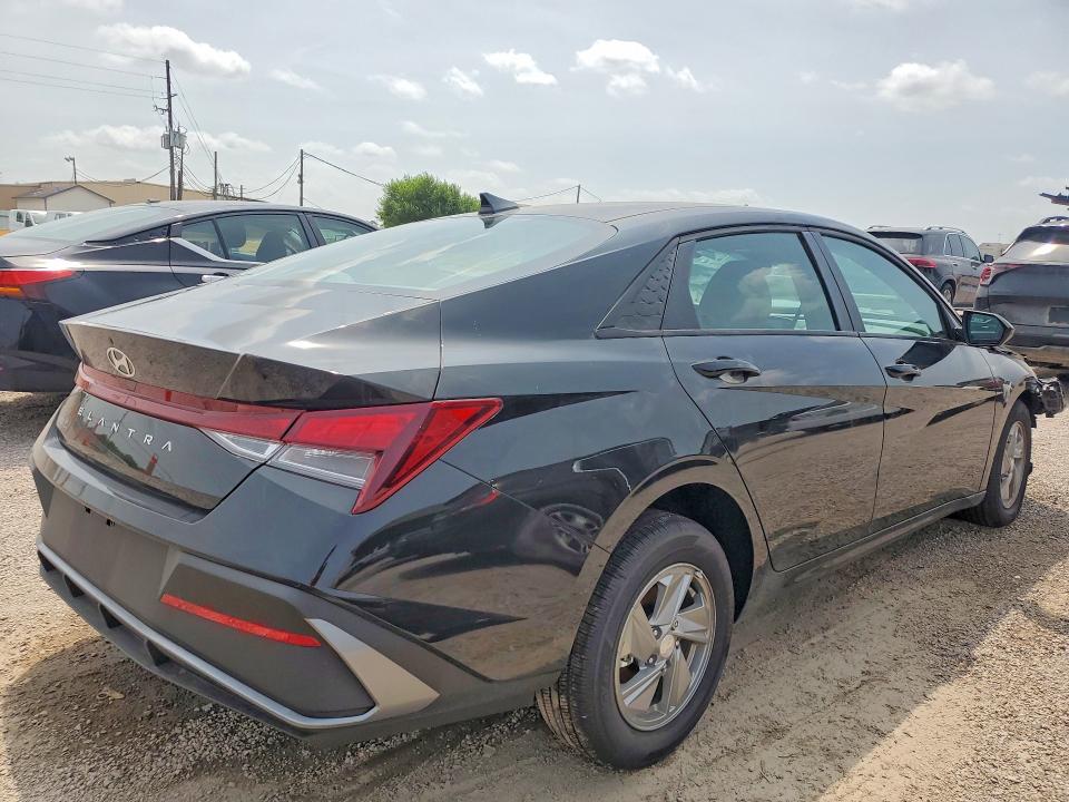 57726766 :رقم المزاد ، KMHLL4DGXTU190708 vin ، 2026 Hyundai Elantra مزاد بيع