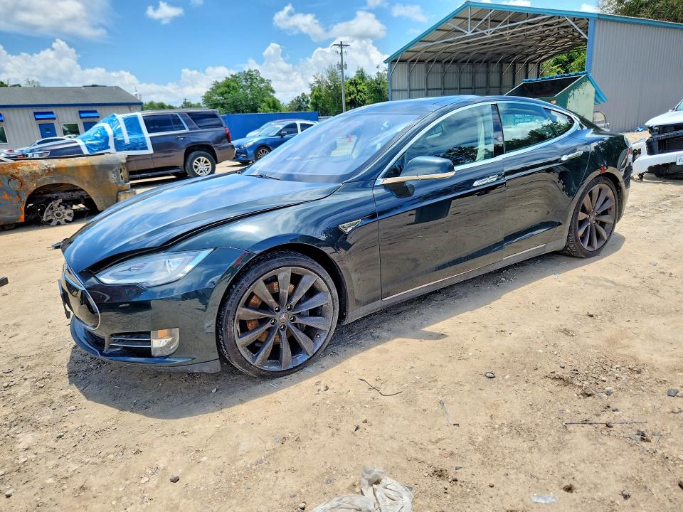 Продажа на аукционе авто 2013 Tesla Model S, vin: 5YJSA1CPXDFP10826, номер лота: 57903216