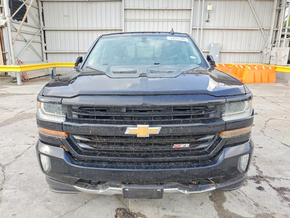 55691346 :رقم المزاد ، 3GCUKRECXJG217328 vin ، 2018 Chevrolet Silverado مزاد بيع