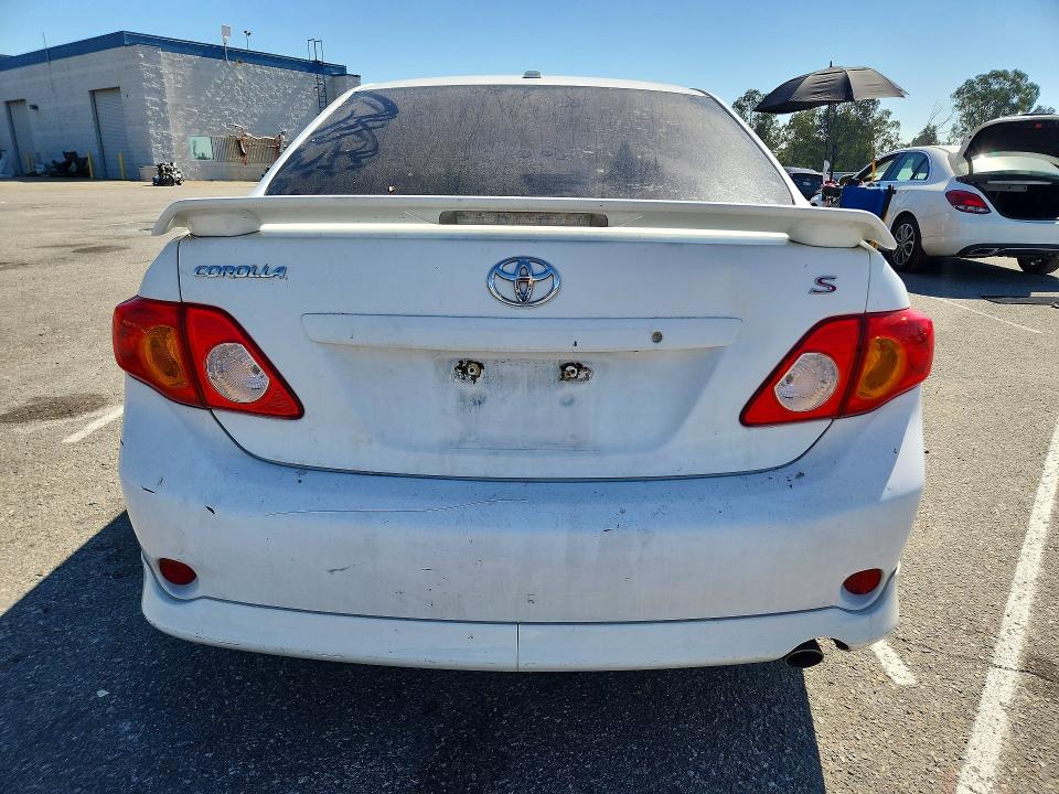 56992116 :رقم المزاد ، 1NXBU4EE5AZ355583 vin ، 2010 Toyota Corolla مزاد بيع