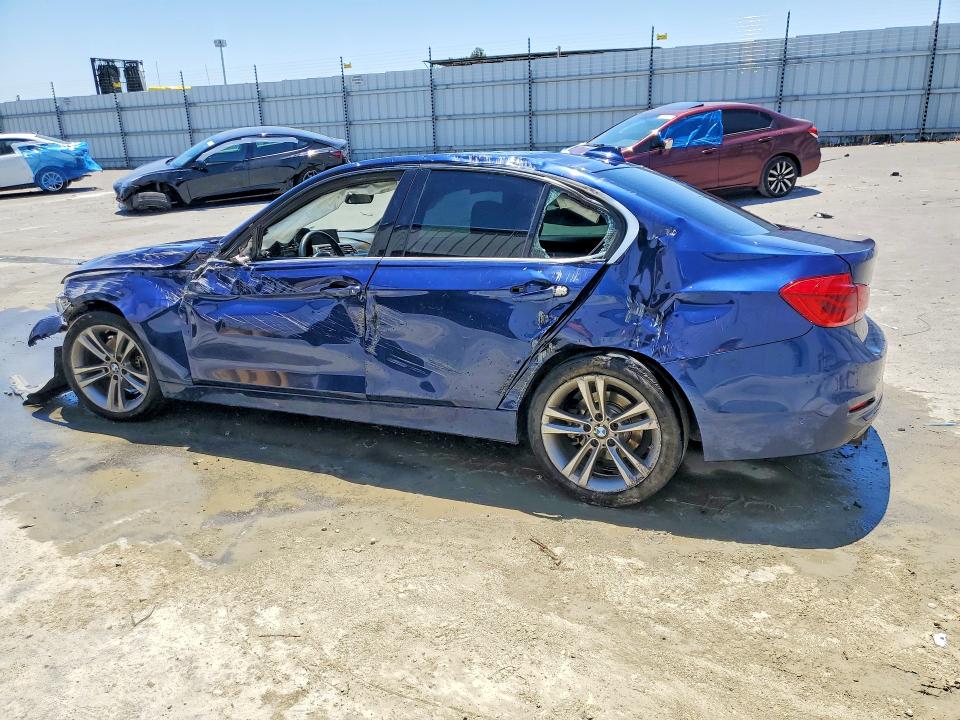 57317766 :رقم المزاد ، WBA8B9G56HNU51531 vin ، 2017 Bmw 330 مزاد بيع