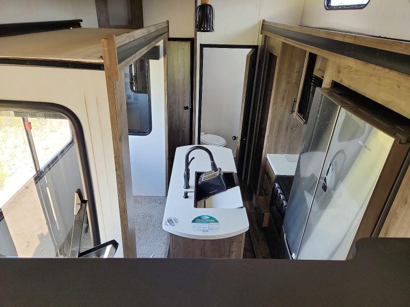 Продажа на аукционе авто 2021 Forest River Sabre Fifth Wheel Tr, vin: 5ZT3SR2B4M6107984, номер лота: 57744236