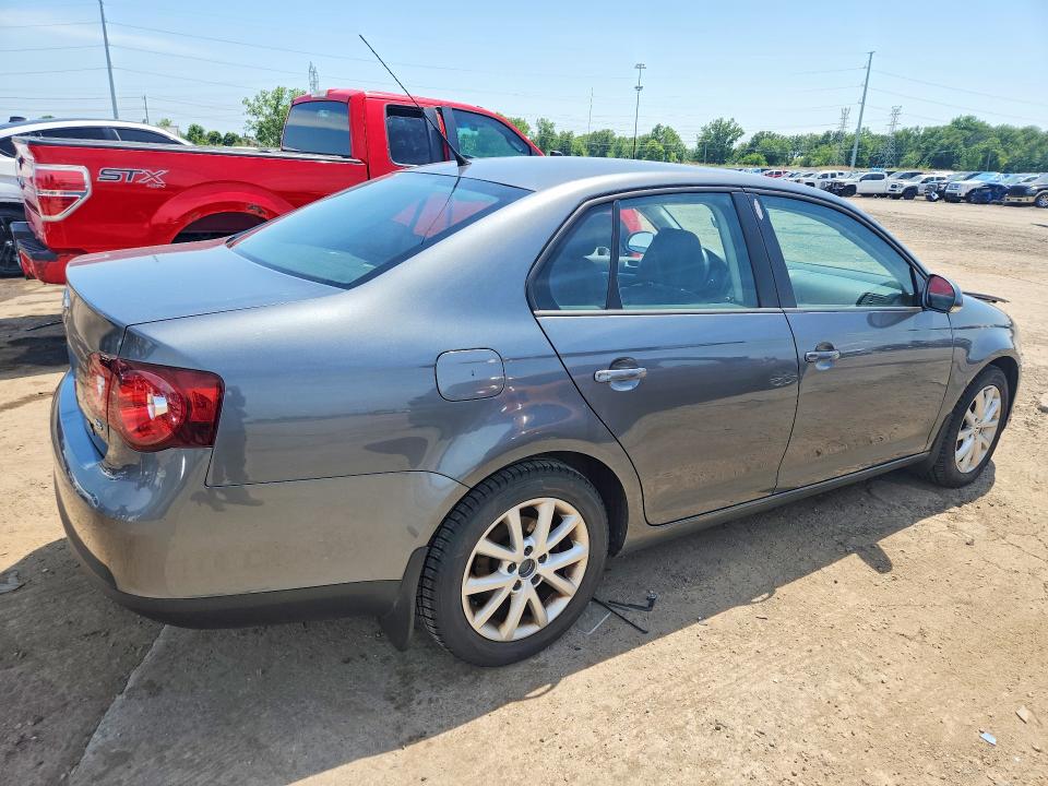 85972785 :رقم المزاد ، 3VWRZ7AJ0AM129882 vin ، 2010 Volkswagen Jetta مزاد بيع