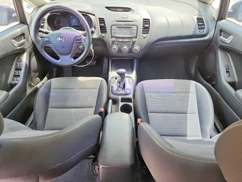 57422826 :رقم المزاد ، 3KPFL4A76HE131957 vin ، 2017 Kia Forte مزاد بيع