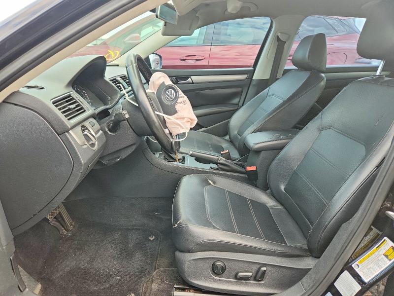 58619496 :رقم المزاد ، 1VWAT7A30FC040970 vin ، 2015 Volkswagon Passat مزاد بيع