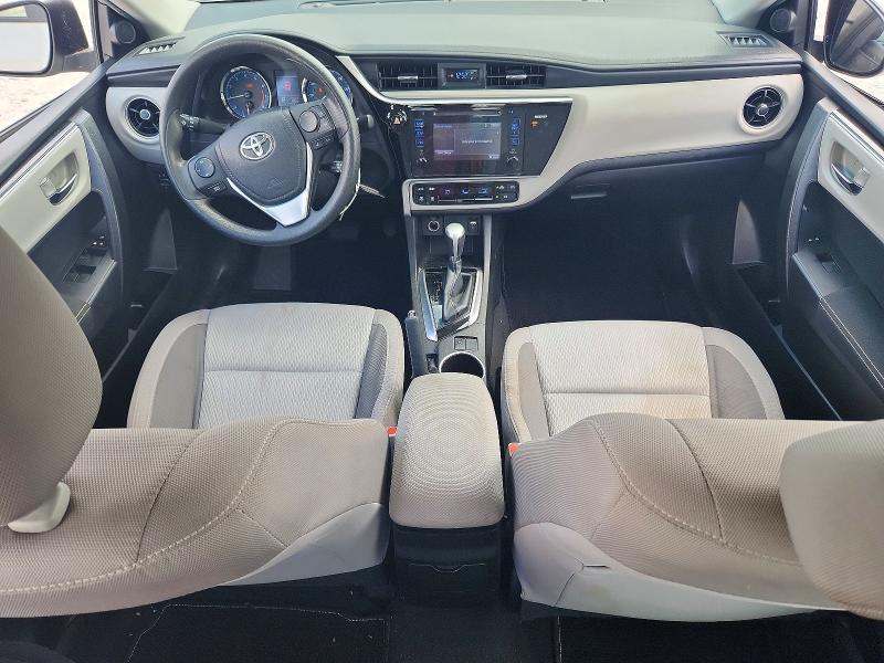 56457396 :رقم المزاد ، 5YFBURHE9HP718598 vin ، 2017 Toyota Corolla مزاد بيع