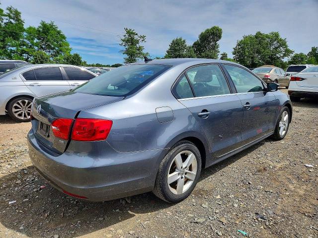 57782126 :رقم المزاد ، 3VWLL7AJ4EM303160 vin ، 2014 Volkswagen Jetta مزاد بيع