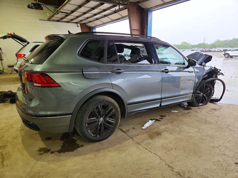 57857646 :رقم المزاد ، 3VV8B7AX9NM047969 vin ، 2022 Volkswagen Tiguan مزاد بيع