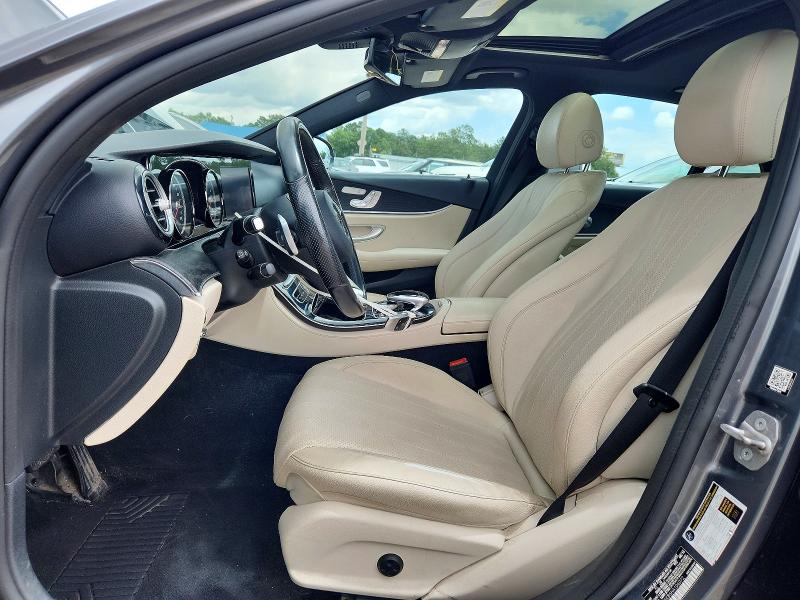 57609896 :رقم المزاد ، WDDZF4KB6HA106072 vin ، 2017 Mercedes-benz E مزاد بيع