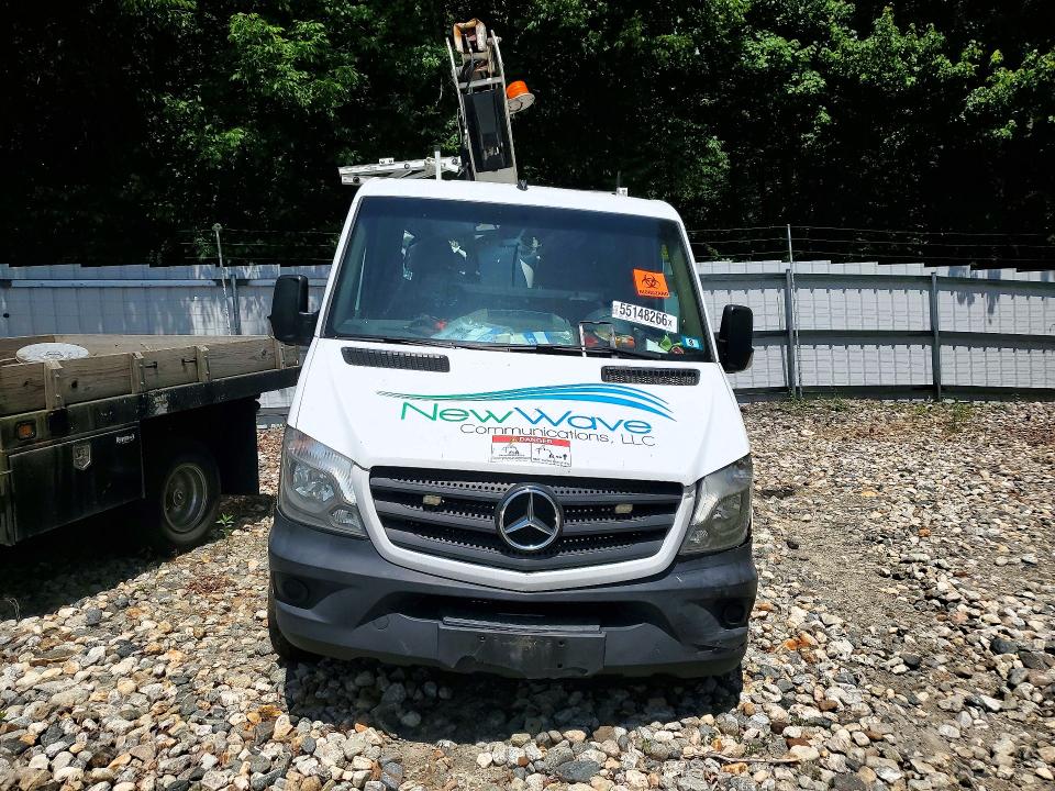 55148266 :رقم المزاد ، WD3PF3DC8GP276943 vin ، 2016 Mercedes-benz Sprinter مزاد بيع