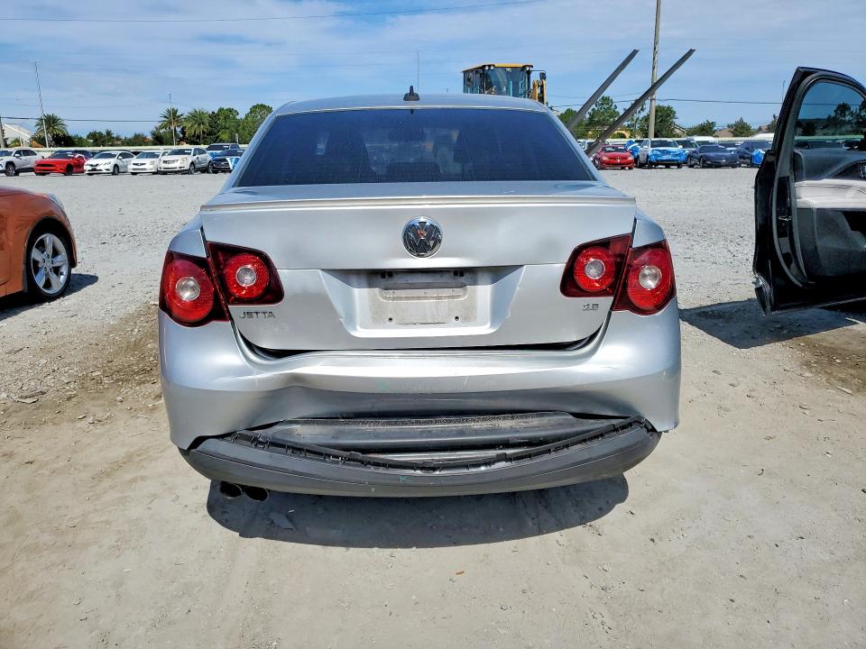 Продажа на аукционе авто 2010 Volkswagen Jetta, vin: 3VWRX7AJ2AM063339, номер лота: 56273796