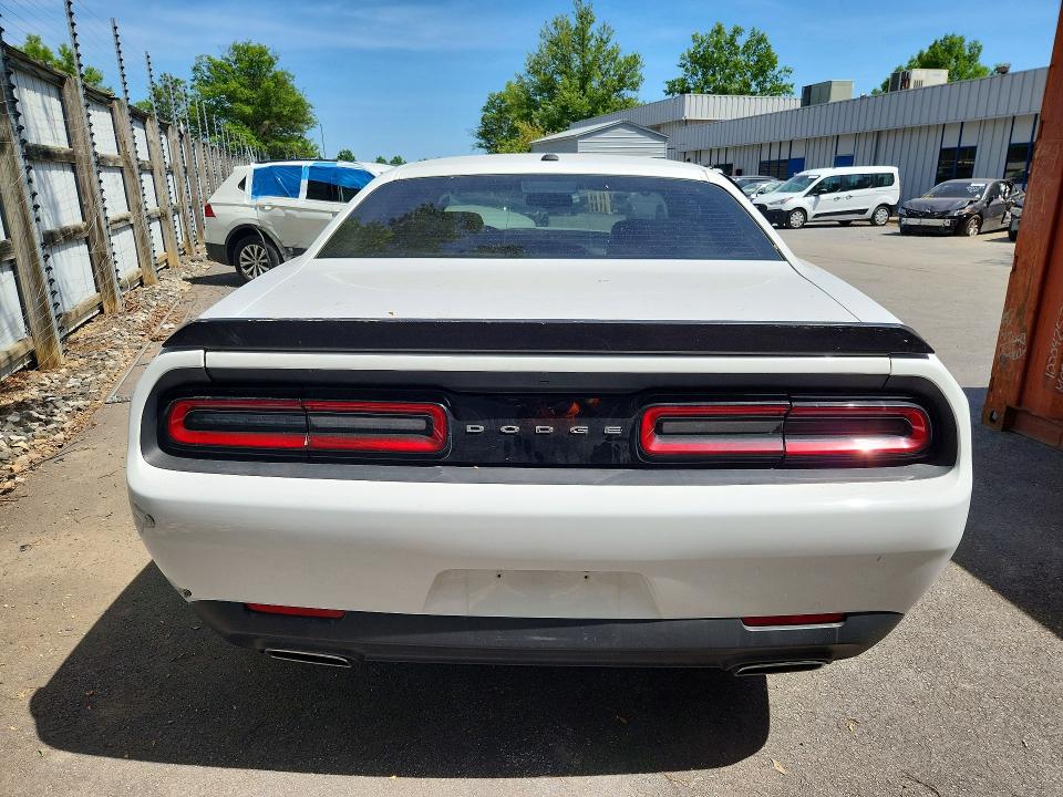 54662396 :رقم المزاد ، 2C3CDZAG2GH264137 vin ، 2016 Dodge Challenger مزاد بيع