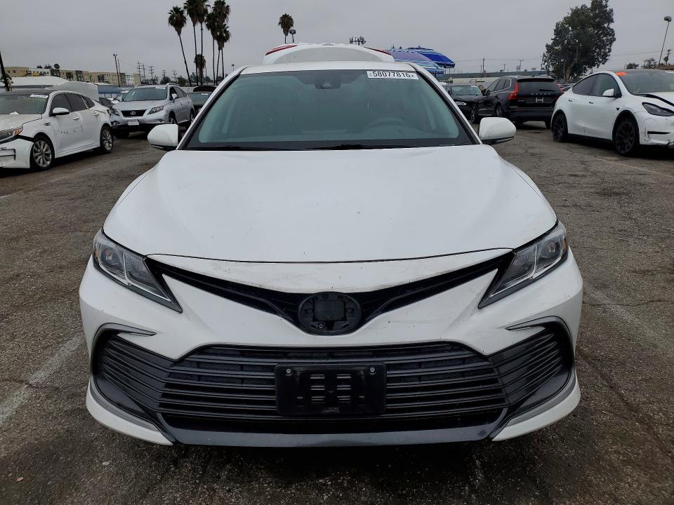 Продажа на аукционе авто 2021 Toyota Camry, vin: 4T1C31AK6MU564269, номер лота: 58077816