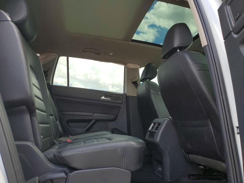 57953196 :رقم المزاد ، 1V2TR2CA2JC575752 vin ، 2018 Volkswagen Atlas مزاد بيع