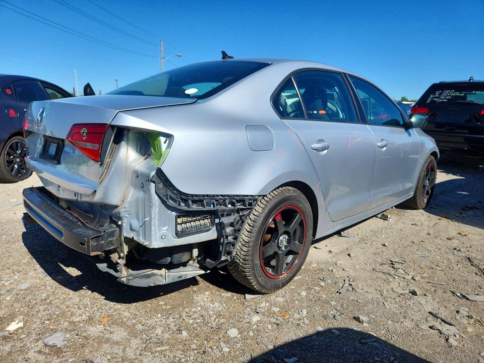 Продажа на аукционе авто 2015 Volkswagen Jetta, vin: 3VW2K7AJ7FM297418, номер лота: 56646546