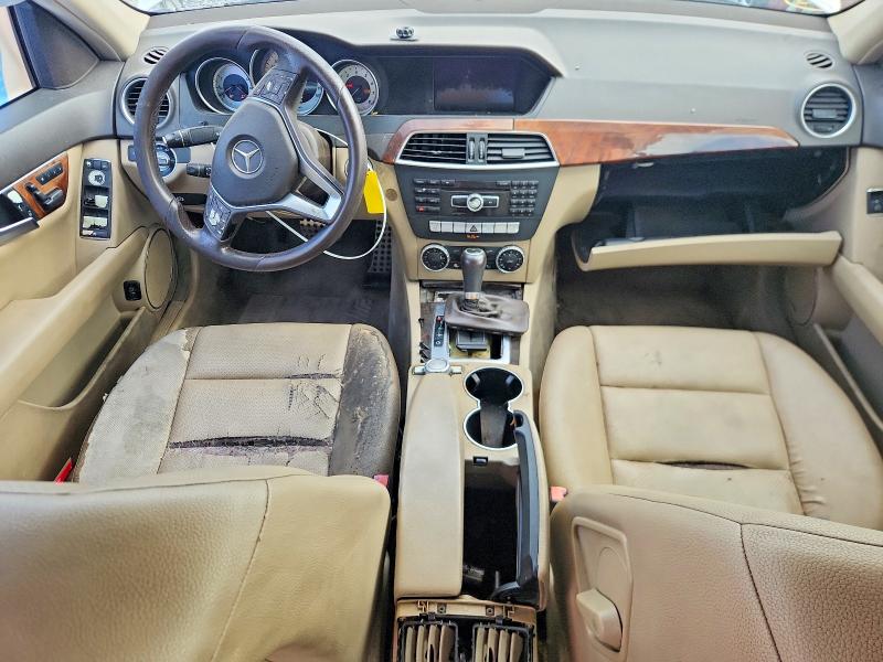 2013 Mercedes-benz C მანქანა იყიდება აუქციონზე, vin: WDDGF8AB1DA814109, აუქციონის ნომერი: 53196006