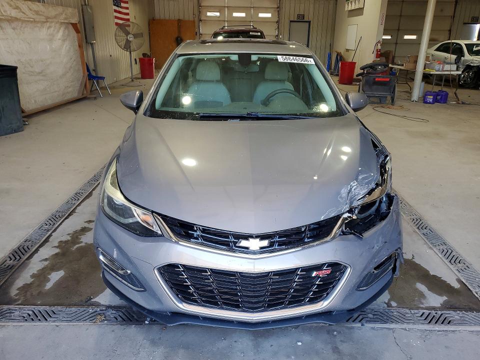 58646566 :رقم المزاد ، 3G1BE6SMXHS576172 vin ، 2017 Chevrolet Cruze مزاد بيع
