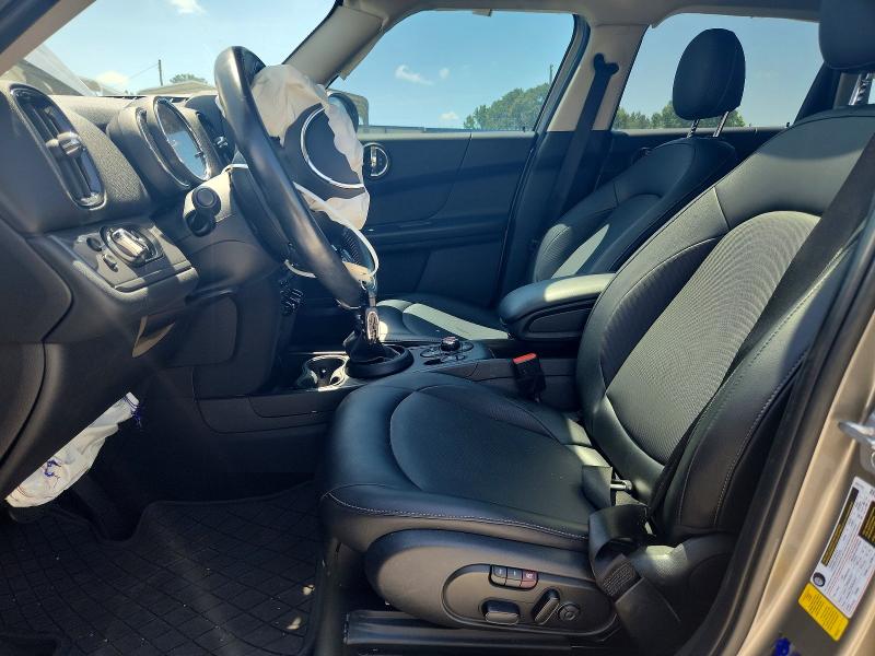 55555576 :رقم المزاد ، WMZYS7C37J3E08686 vin ، 2018 Mini Cooper مزاد بيع