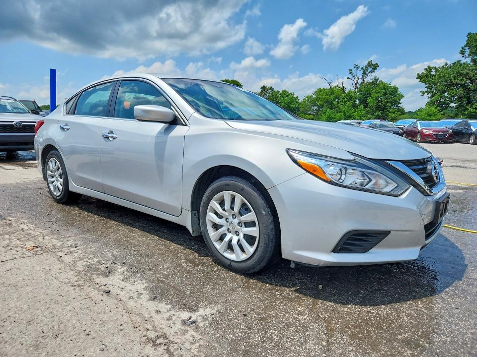 Продаж на аукціоні авто 2017 Nissan Altima, vin: 1N4AL3AP0HN325633, номер лоту: 55754336