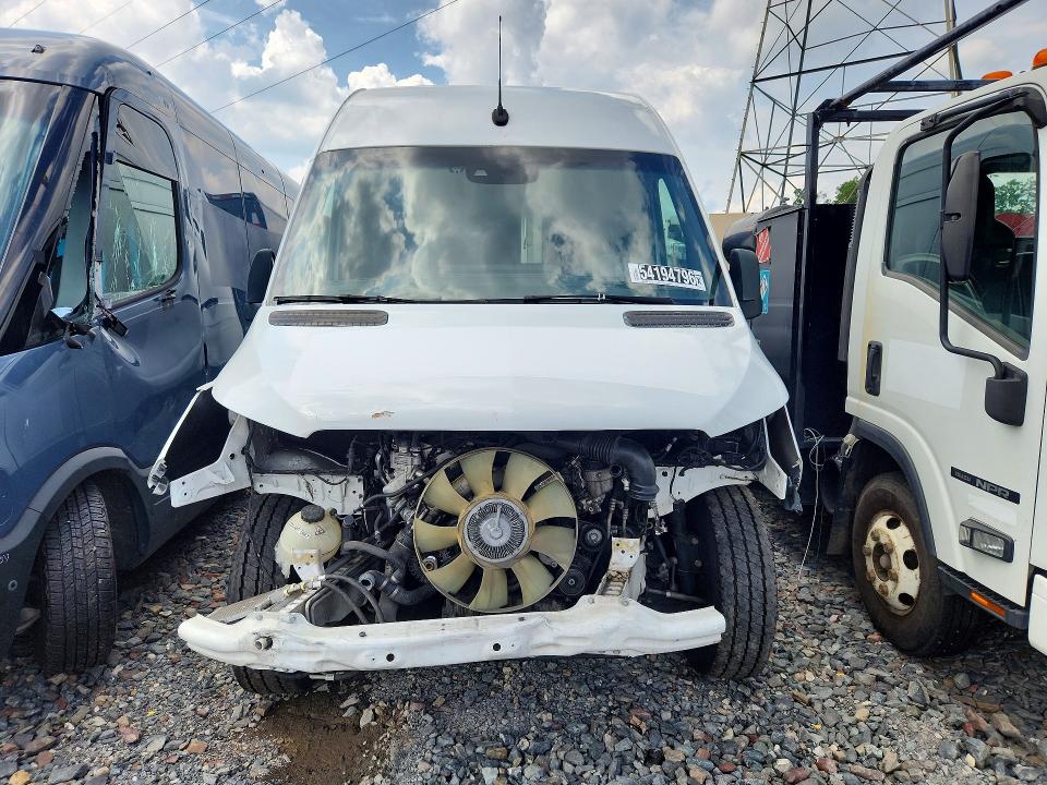 54194796 :رقم المزاد ، WD3PF1CD0KP069096 vin ، 2019 Mercedes Benz Sprinter مزاد بيع