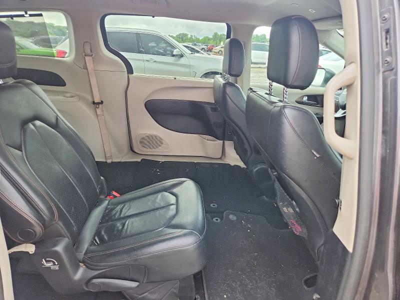 58390156 :رقم المزاد ، 2C4RC1BG5KR721423 vin ، 2019 Chrysler Pacifica مزاد بيع