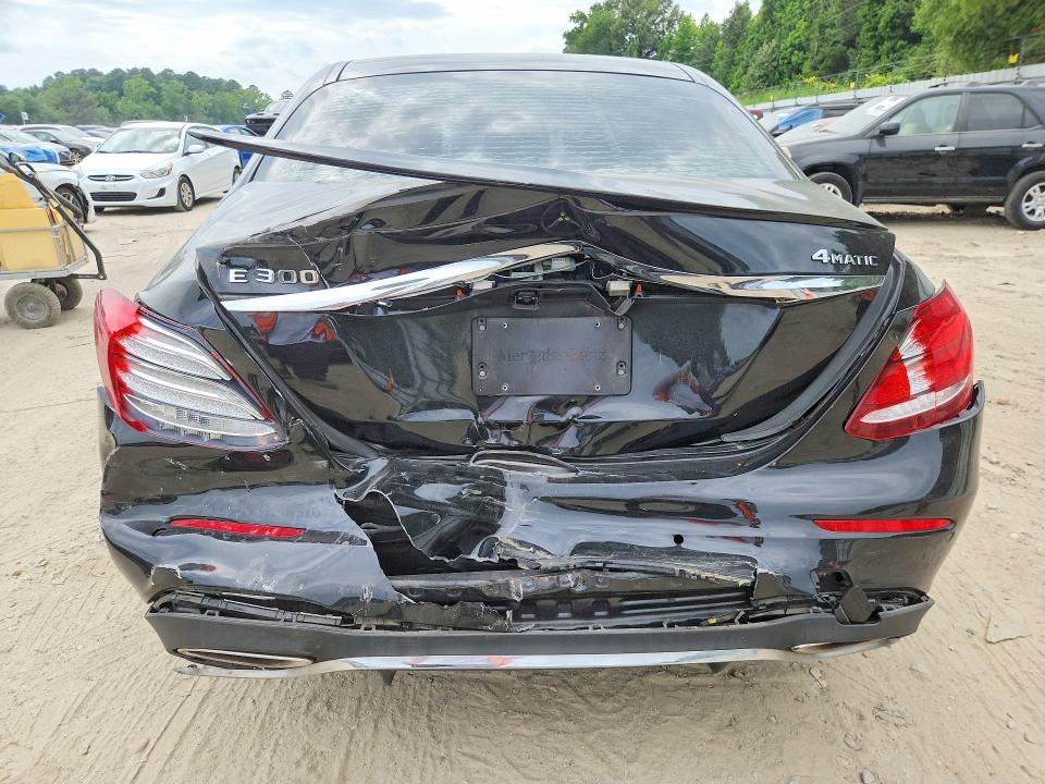 57019786 :رقم المزاد ، WDDZF4KB8JA379312 vin ، 2018 Mercedes-benz E مزاد بيع