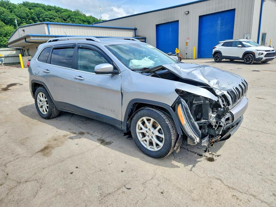 55898456 :رقم المزاد ، 1C4PJMCS3EW265290 vin ، 2014 Jeep Cherokee مزاد بيع