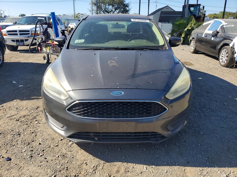 Продажа на аукционе авто 2015 Ford Focus, vin: 1FADP3F25FL358103, номер лота: 57743266