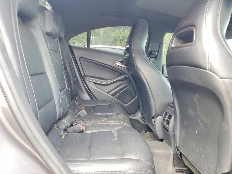 56518436 :رقم المزاد ، WDDSJ4GB3JN516013 vin ، 2018 Mercedes-benz Cla مزاد بيع
