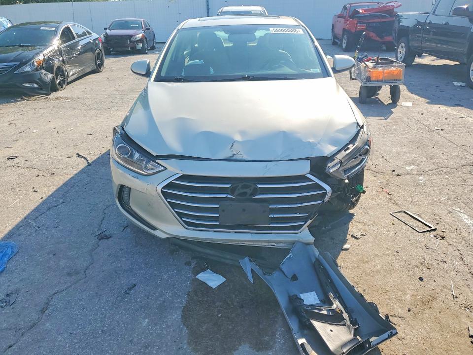 56980506 :رقم المزاد ، 5NPD84LF8JH275962 vin ، 2018 Hyundai Elantra 4d مزاد بيع