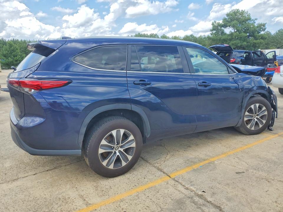 Продаж на аукціоні авто 2023 Toyota Highlander, vin: 5TDKDRAH8PS014788, номер лоту: 58534596