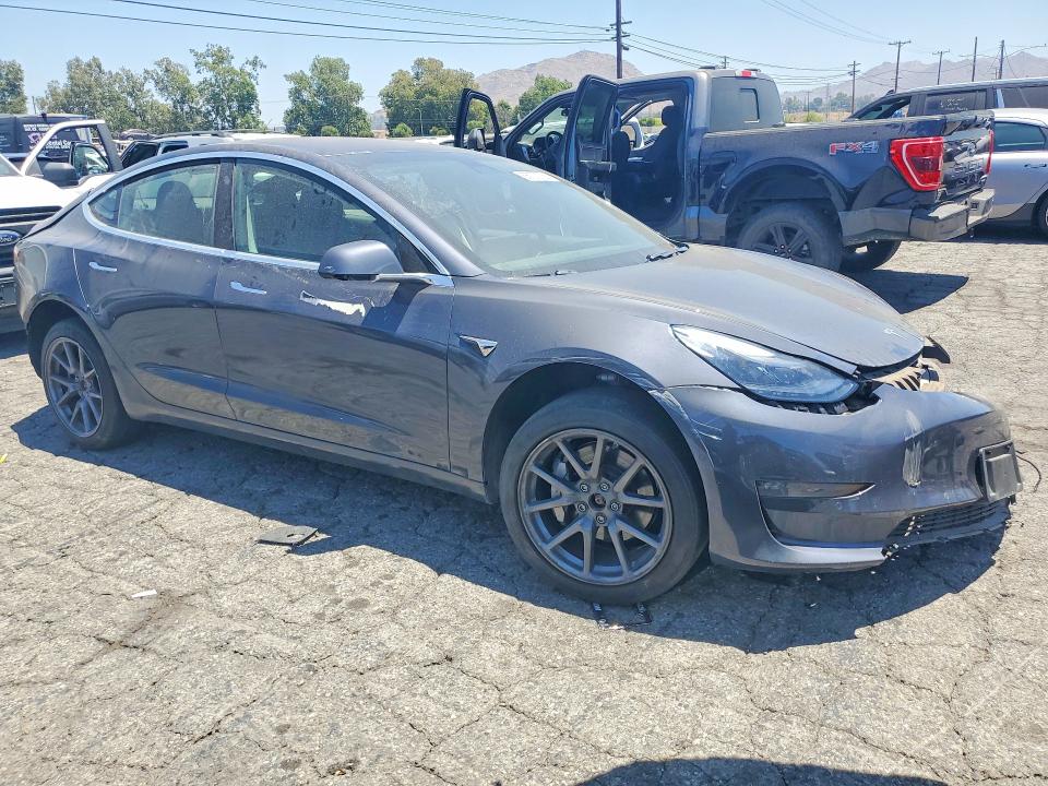 Продаж на аукціоні авто 2018 Tesla Model 3, vin: 5YJ3E1EB6JF077201, номер лоту: 56702276