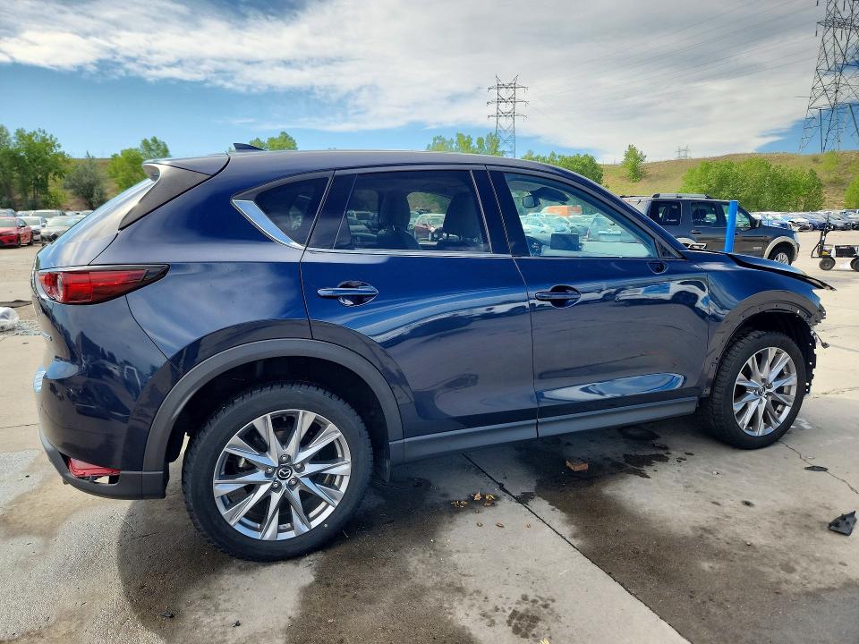 2021 Mazda Cx-5 მანქანა იყიდება აუქციონზე, vin: JM3KFADM0M1322994, აუქციონის ნომერი: 56356106