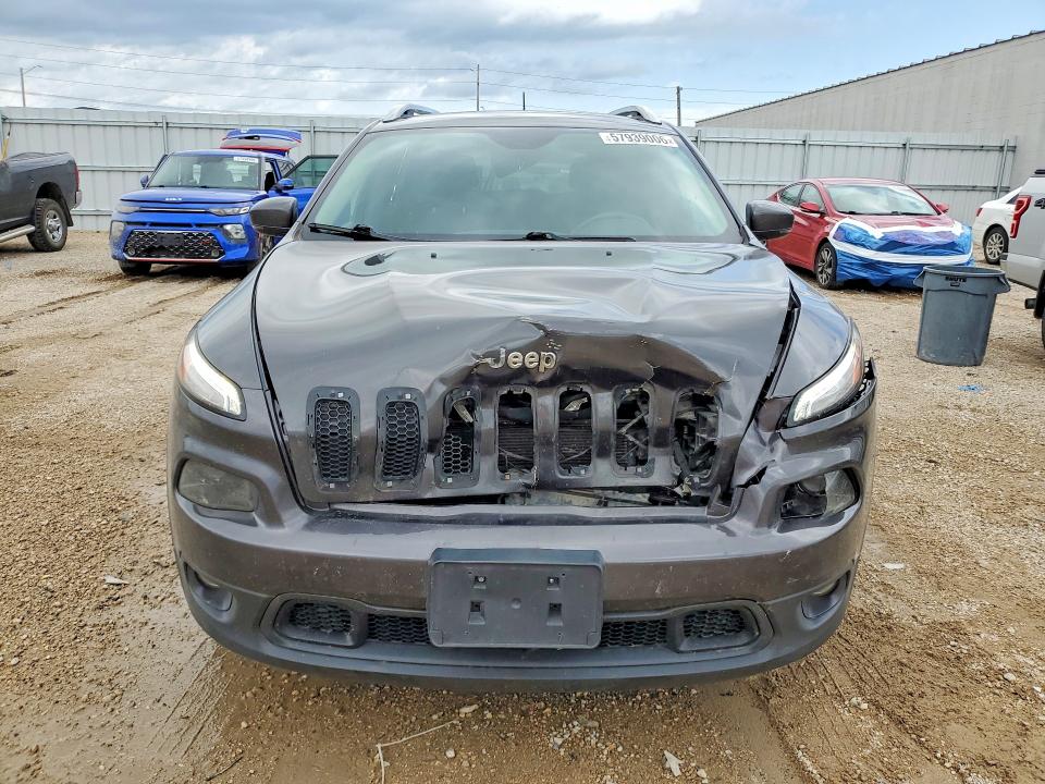 57939006 :رقم المزاد ، 1C4PJLCB7GW291176 vin ، 2016 Jeep Cherokee مزاد بيع